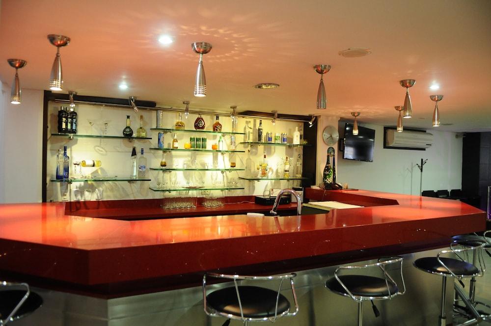El Porton De San Joaquin Hotel Medellín Eksteriør billede