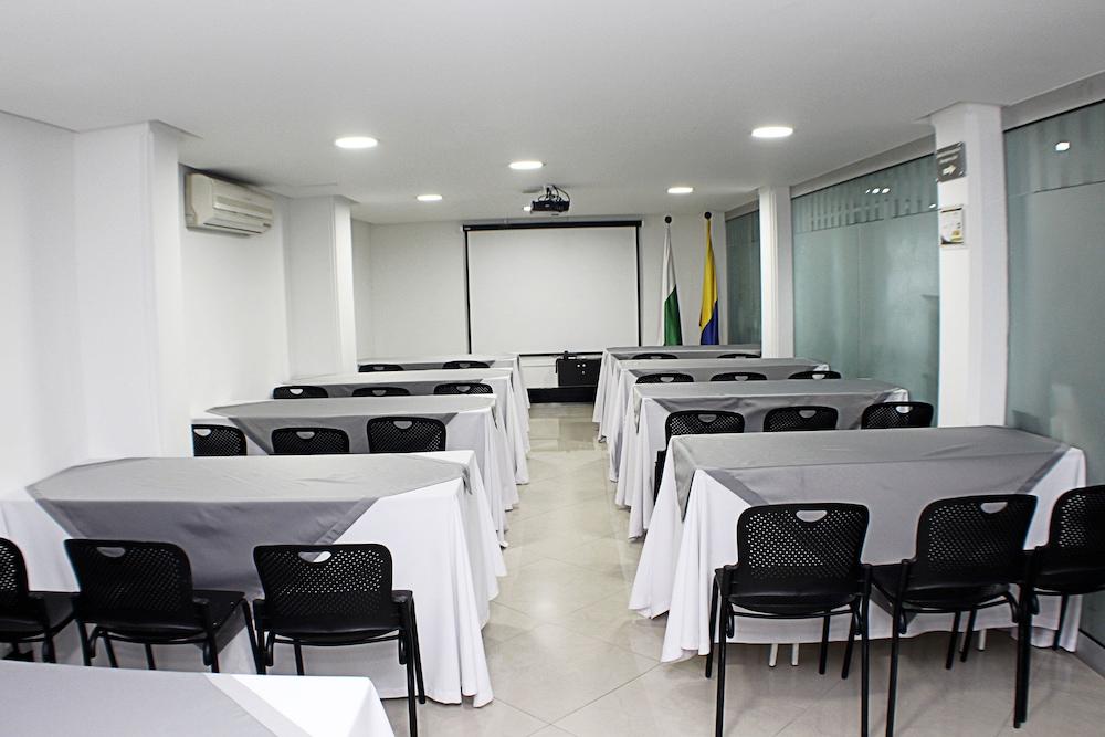 El Porton De San Joaquin Hotel Medellín Eksteriør billede
