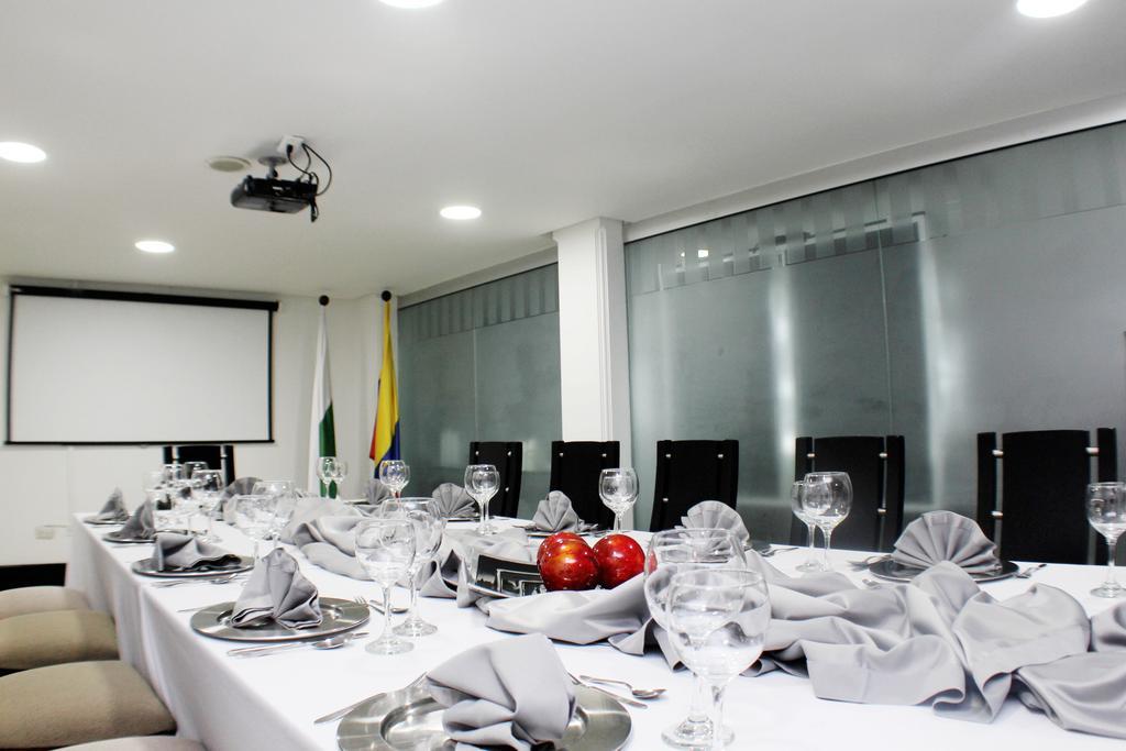 El Porton De San Joaquin Hotel Medellín Eksteriør billede