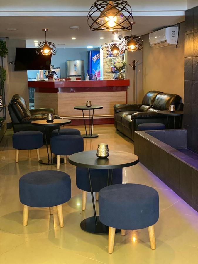 El Porton De San Joaquin Hotel Medellín Eksteriør billede